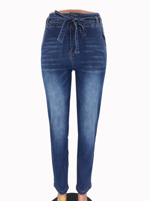 Accentuate your curve with jeans